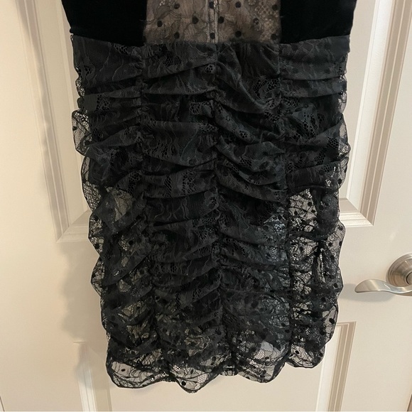 NWT For Love and Lemons Jourdan Mini Dress in Black Lace Velvet Size Small - Picture 12 of 14